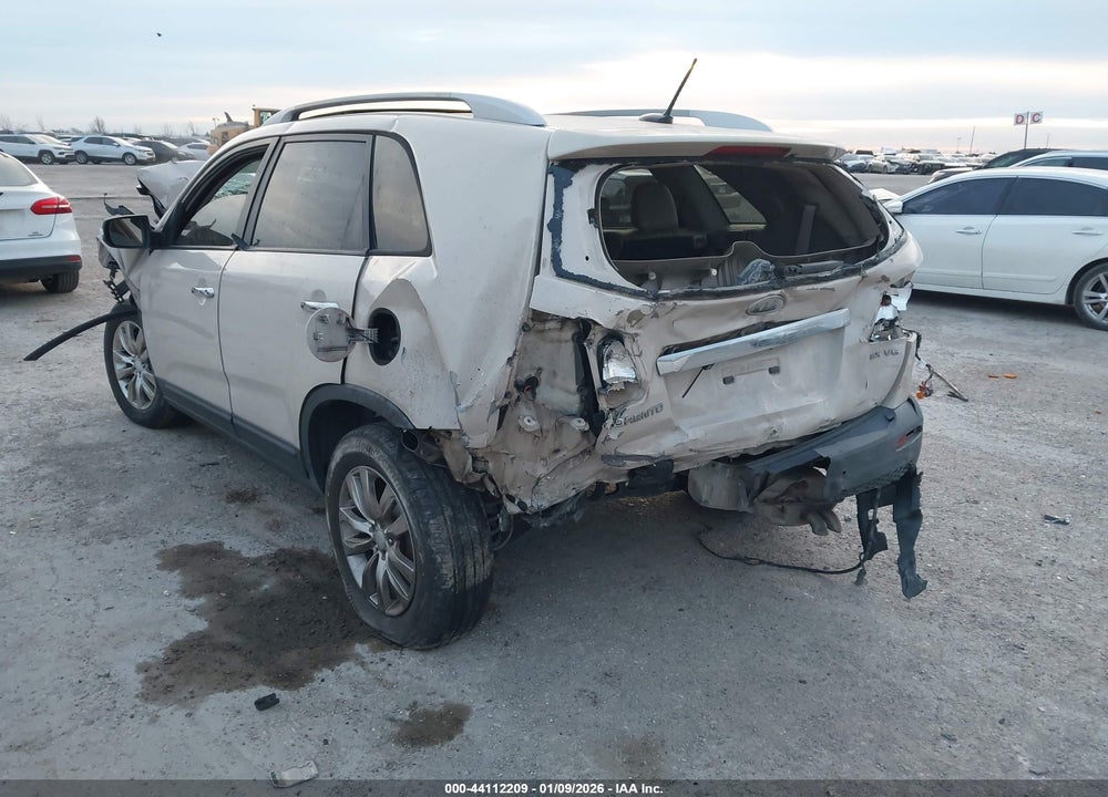 2011 KIA SORENTO EX V6 VIN: 5XYKU4A22BG034765