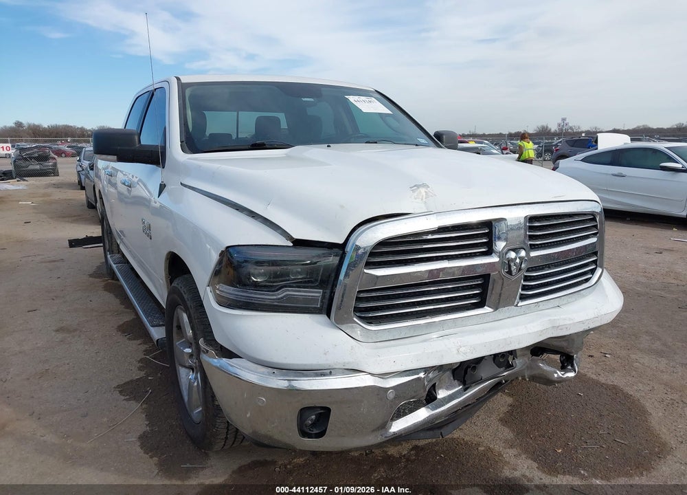 2016 RAM 1500 LONE STAR VIN: 1C6RR6LT3GS168646
