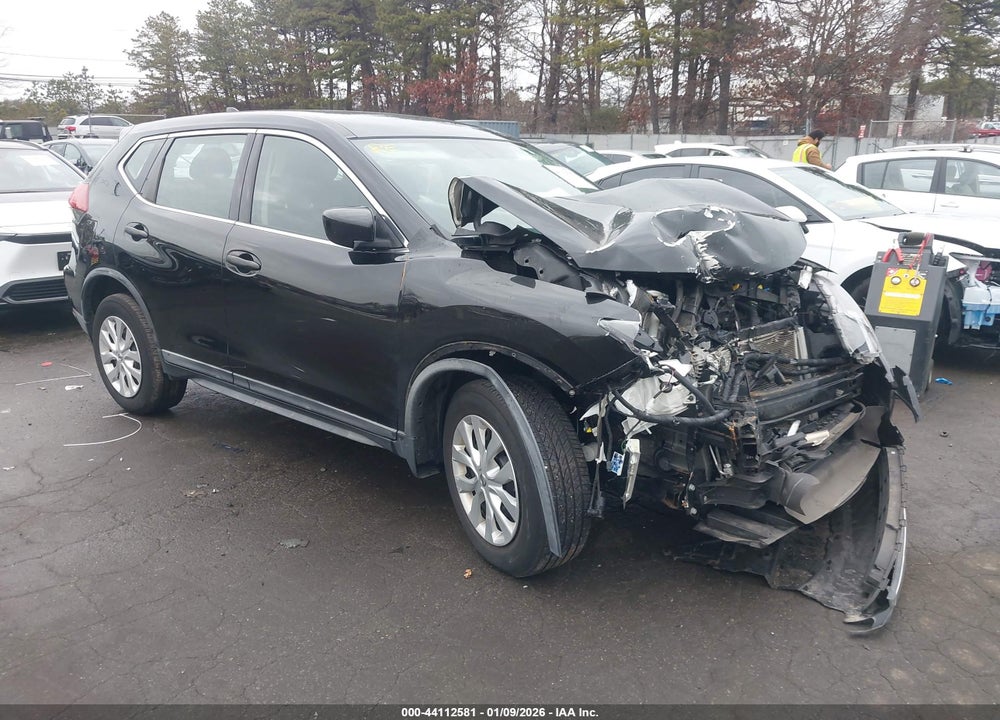 2018 NISSAN ROGUE S VIN: KNMAT2MV0JP568786