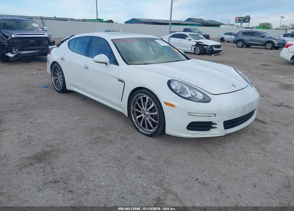 2014 PORSCHE PANAMERA 4 VIN: WP0AA2A73EL011587