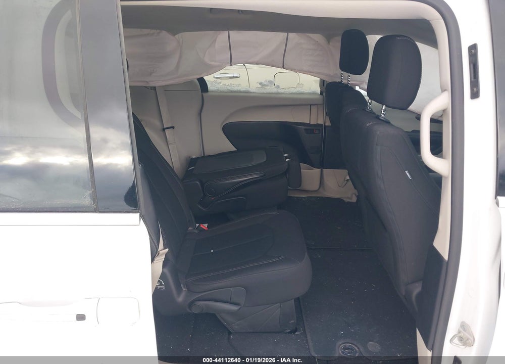 2022 CHRYSLER VOYAGER LX VIN: 2C4RC1CGXNR159778