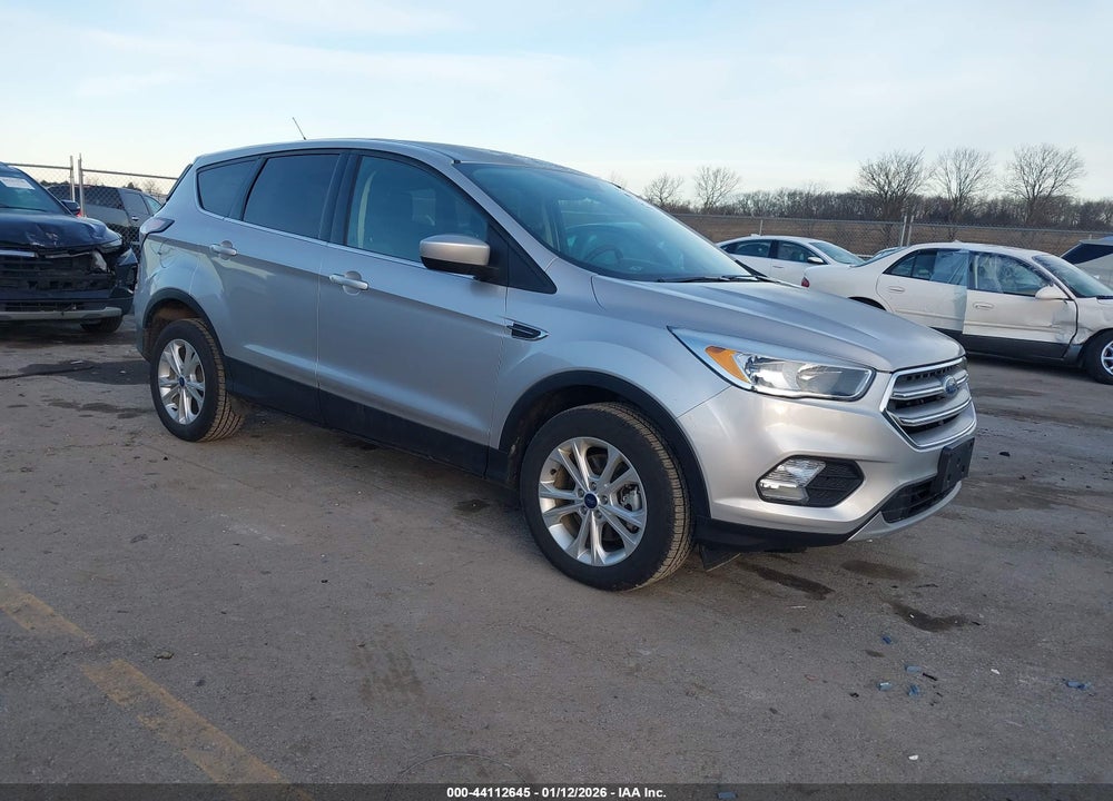 2017 FORD ESCAPE SE VIN: 1FMCU9G96HUB04311