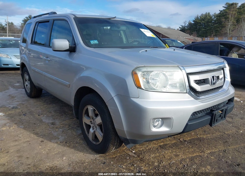 2011 HONDA PILOT EX-L VIN: 5FNYF4H60BB004720