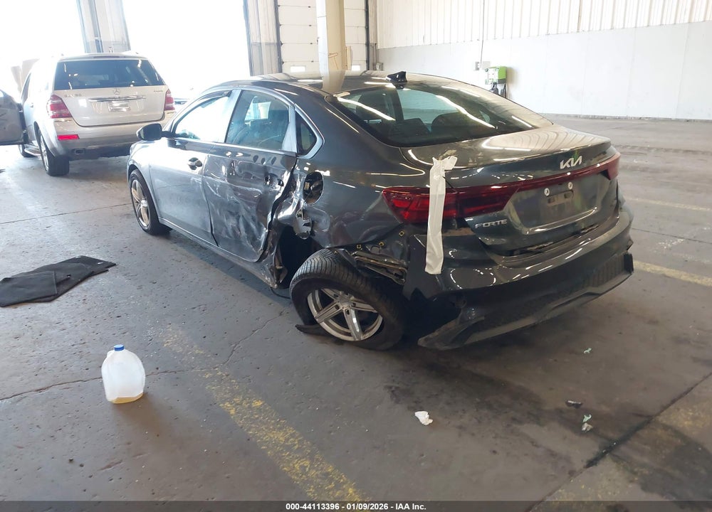 2023 KIA FORTE LXS VIN: 3KPF24AD5PE675079