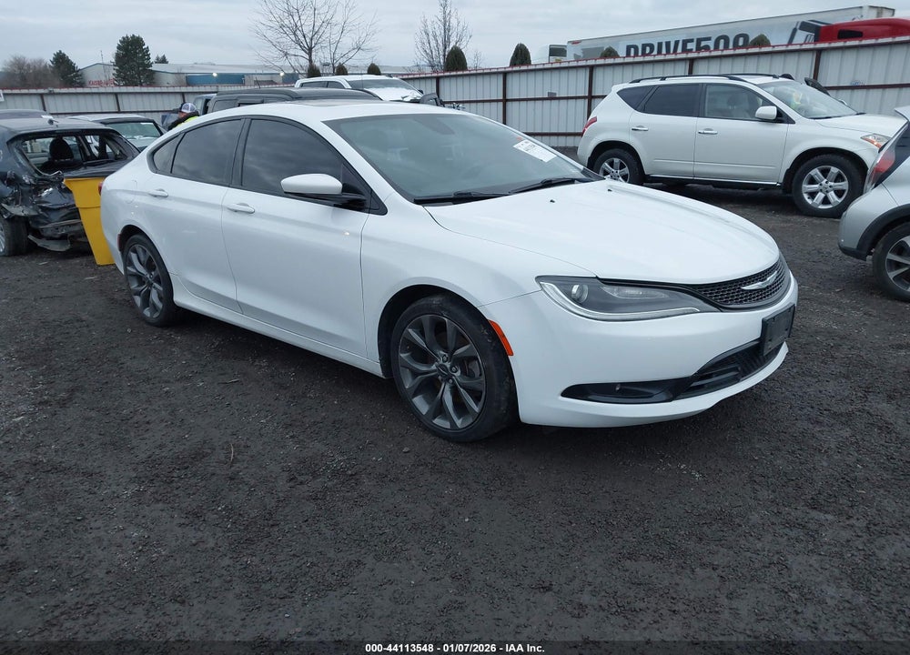 2016 CHRYSLER 200 S VIN: 1C3CCCBG1GN188545