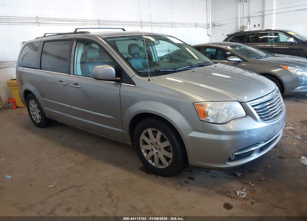 2014 CHRYSLER TOWN & COUNTRY TOURING VIN: 2C4RC1BG9ER158798