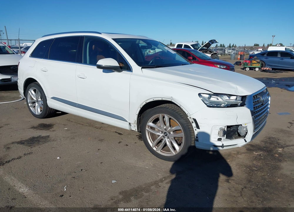 2018 AUDI Q7 3.0T PREMIUM VIN: WA1VAAF73JD006277