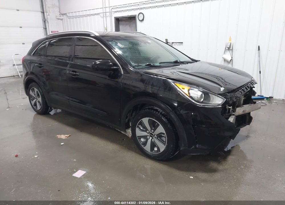 2017 KIA NIRO LX VIN: KNDCB3LC8H5073467