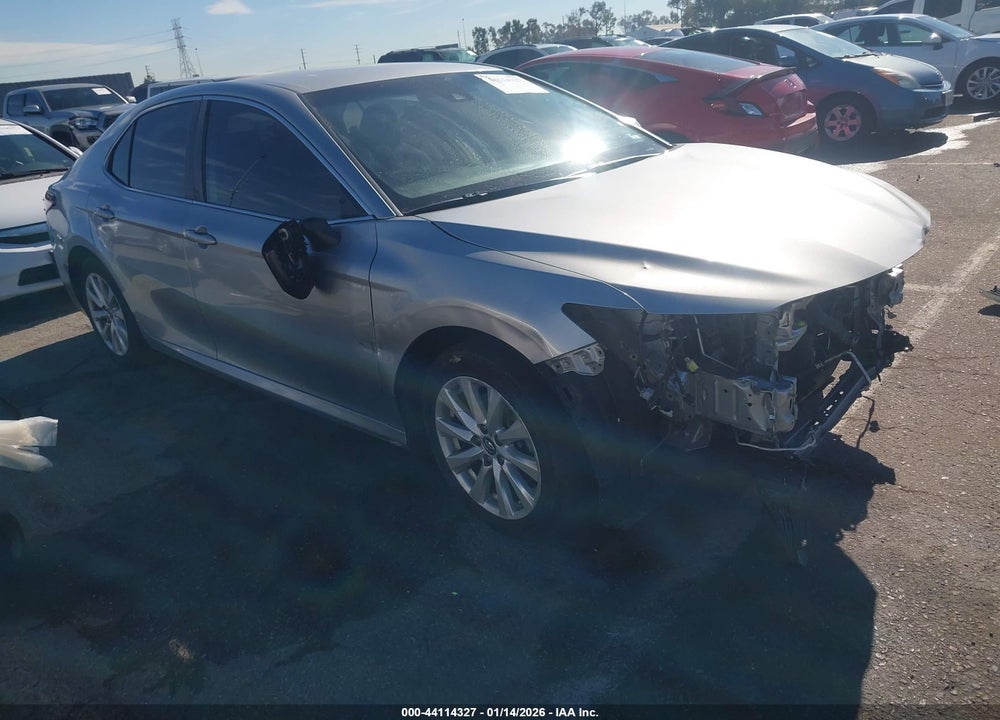 2019 TOYOTA CAMRY LE VIN: 4T1B11HK3KU769987