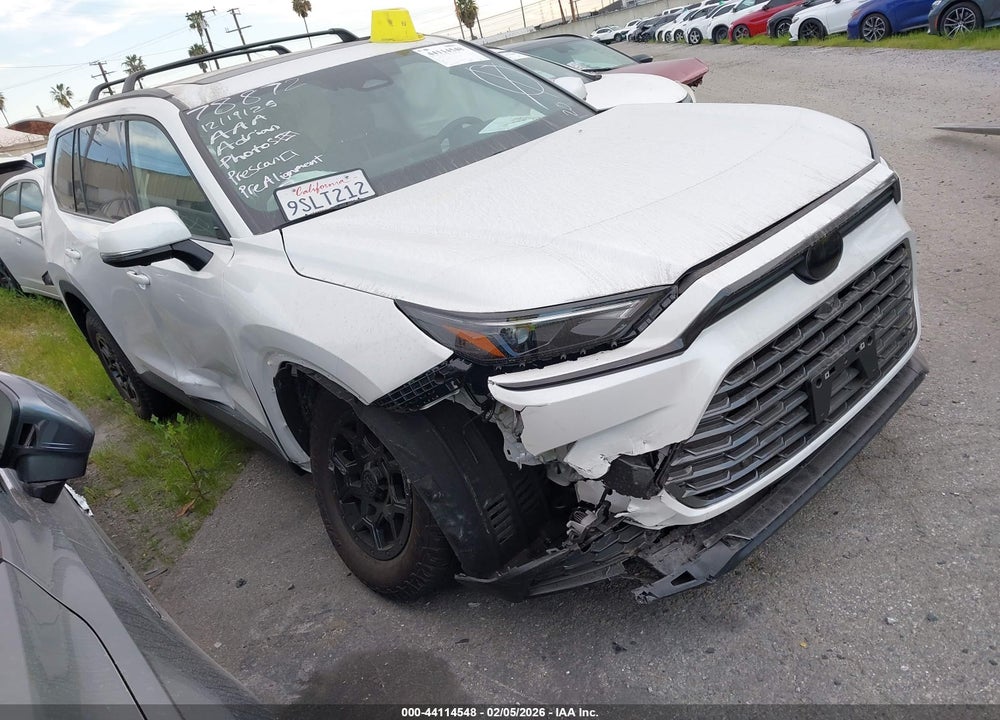 2025 TOYOTA GRAND HIGHLANDER HYBRID PLATINUM MAX VIN: 5TDADAB52SS012156