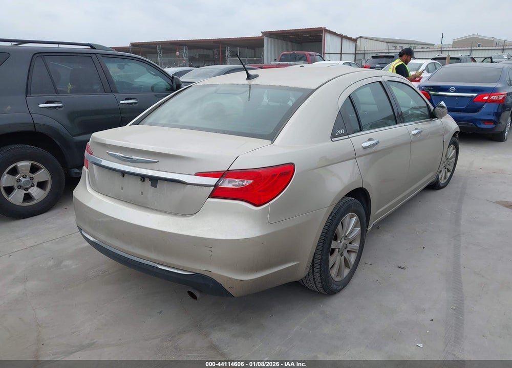2013 CHRYSLER 200 LIMITED VIN: 1C3CCBCG6DN718898