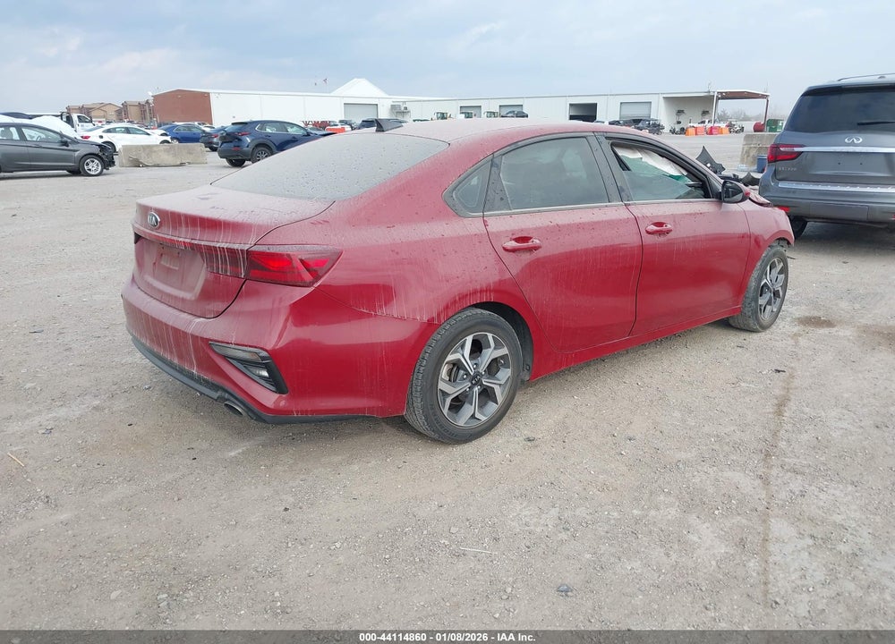 2021 KIA FORTE LXS VIN: 3KPF24AD5ME400730