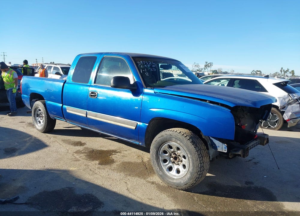 2003 CHEVROLET SILVERADO 1500 LS VIN: 2GCEC19T731178464