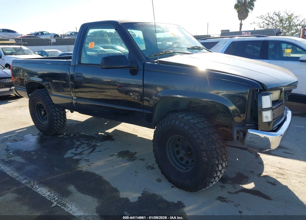 1998 GMC SIERRA 1500 SL WIDESIDE VIN: 1GTEC14W1WZ553181
