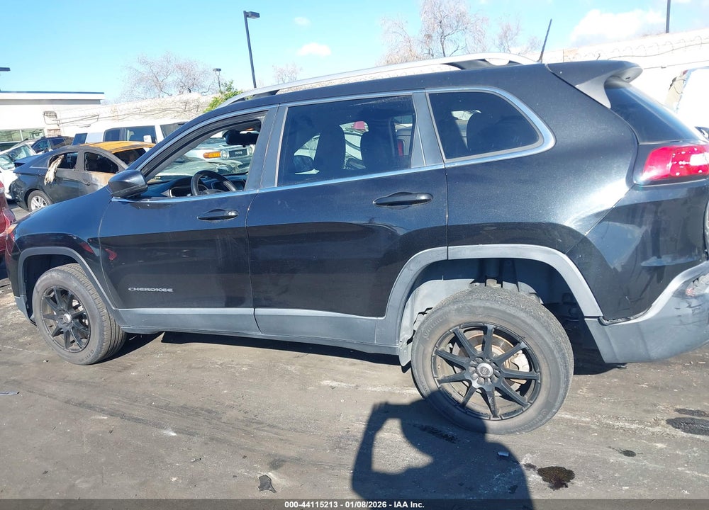 2016 JEEP CHEROKEE LATITUDE VIN: 1C4PJLCB5GW324370