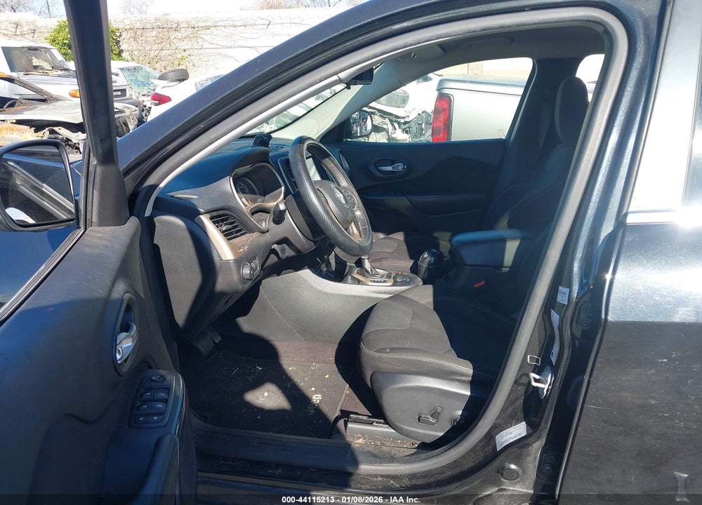 2016 JEEP CHEROKEE LATITUDE VIN: 1C4PJLCB5GW324370