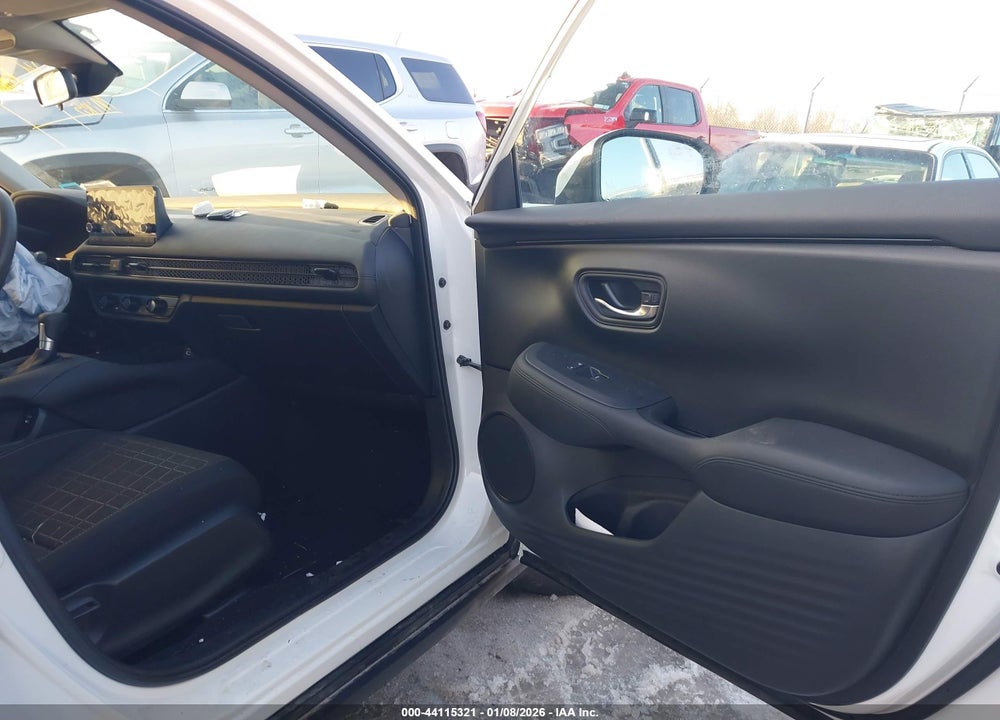 2024 HONDA HR-V AWD LX VIN: 3CZRZ2H30RM708986