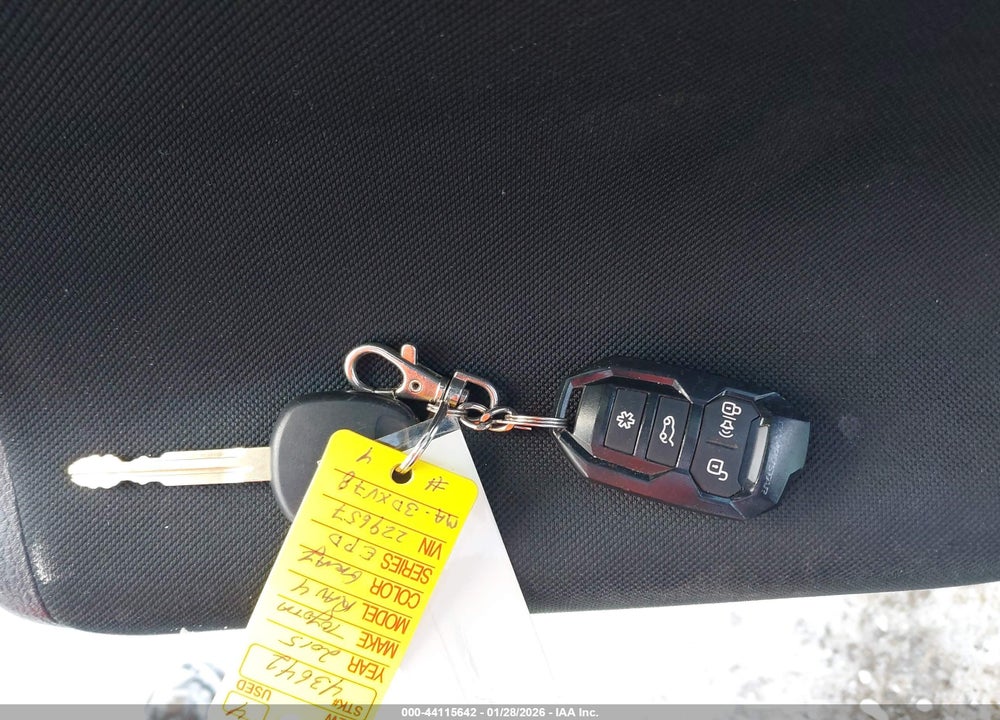 2015 TOYOTA RAV4 LE VIN: 2T3BFREV6FW229657
