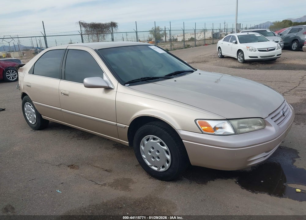 1998 TOYOTA CAMRY LE VIN: JT2BG22K0W0115441