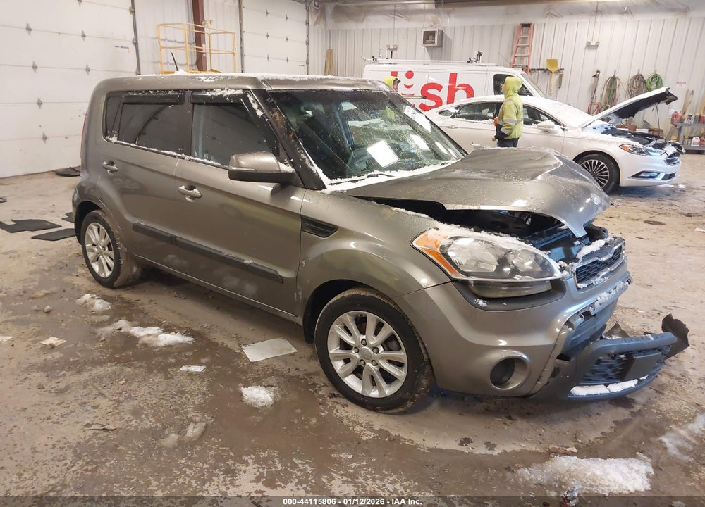 2013 KIA SOUL + VIN: KNDJT2A60D7578462