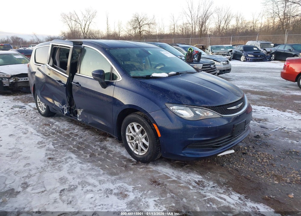 2017 CHRYSLER PACIFICA TOURING VIN: 2C4RC1DG3HR518245