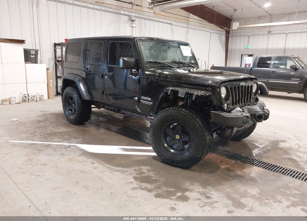2014 JEEP WRANGLER UNLIMITED SPORT VIN: 1C4BJWDG3EL320709