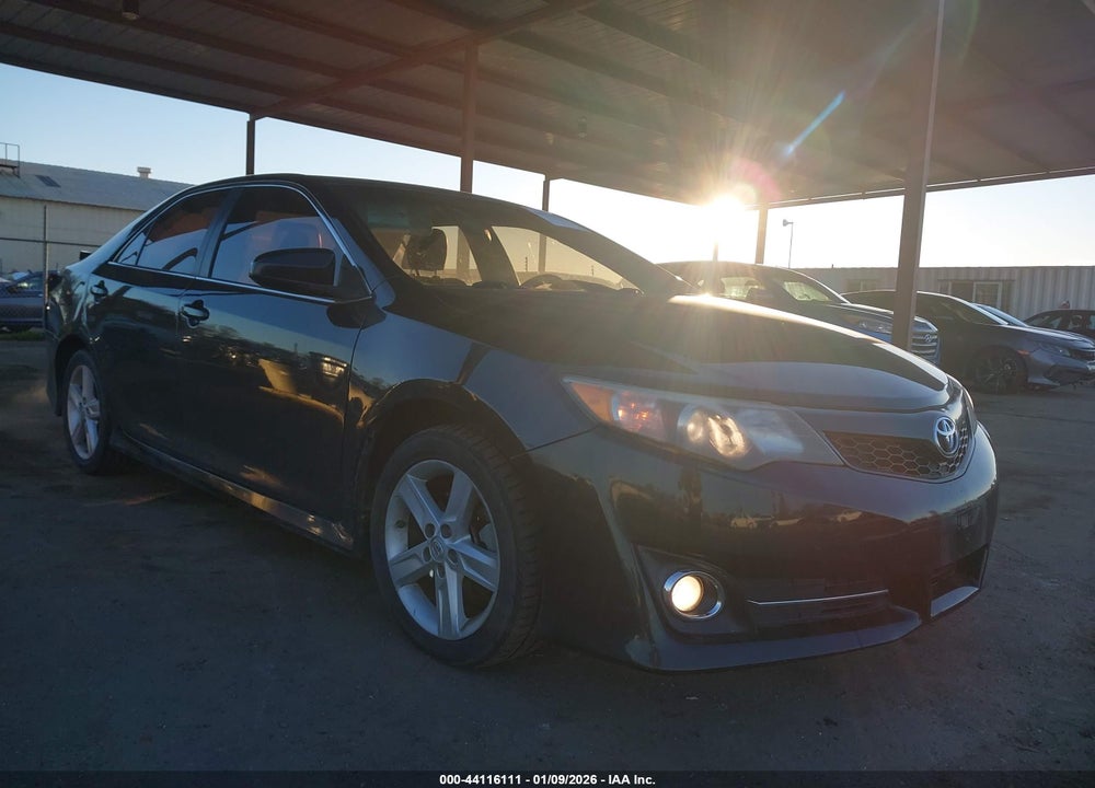 2014 TOYOTA CAMRY SE VIN: 4T1BF1FKXEU808065