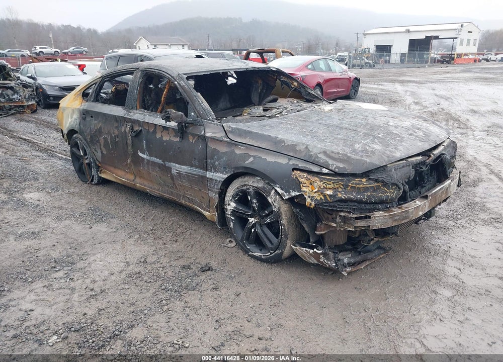 2018 HONDA ACCORD SPORT VIN: 1HGCV1F33JA204441