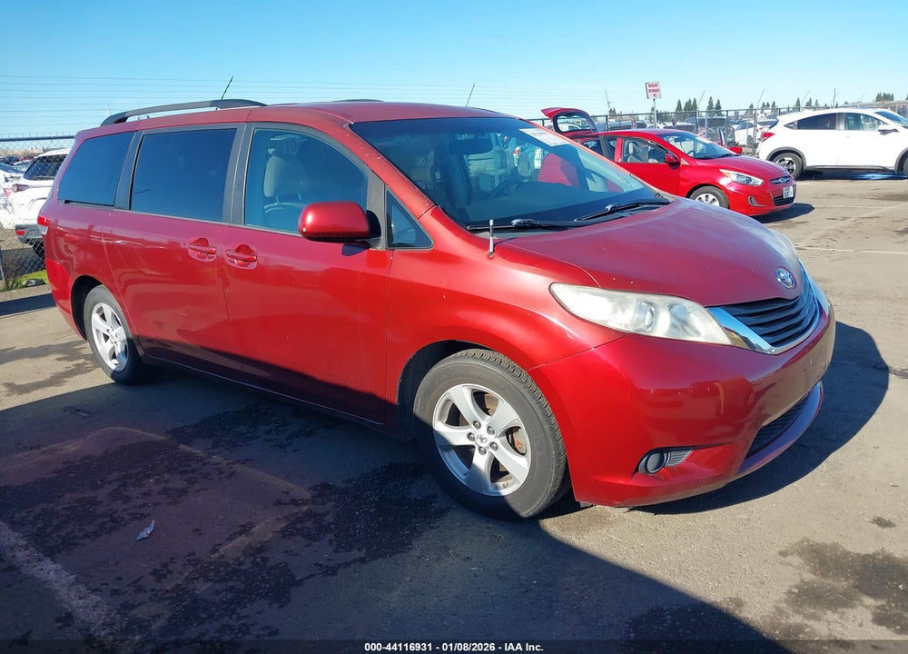 2011 TOYOTA SIENNA LE V6 VIN: 5TDKK3DC4BS140769