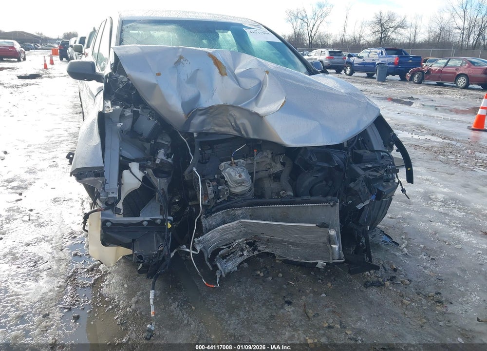 2019 HONDA CR-V LX VIN: 2HKRW6H34KH227527