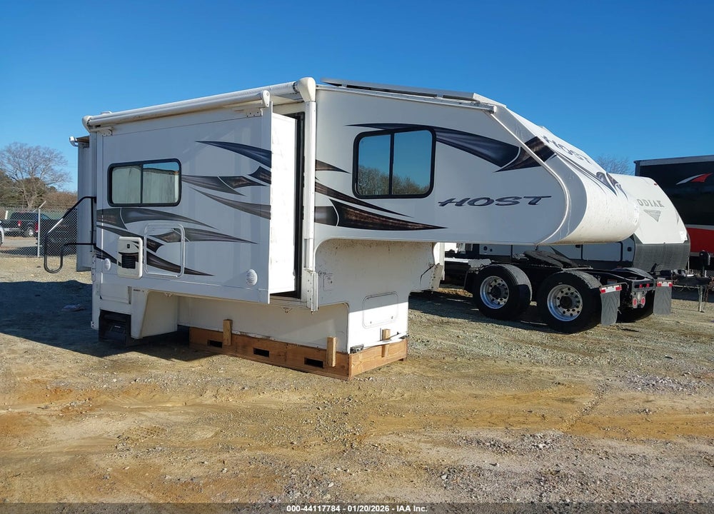 2021 HOST CAMPERS MAMOTH/DROP IN CAMPER VIN: 2HCM8116S20213020