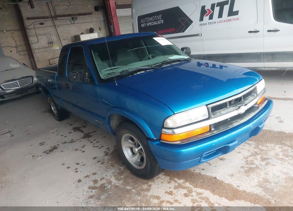 2001 CHEVROLET S-10 LS VIN: 1GCCS19551K138859