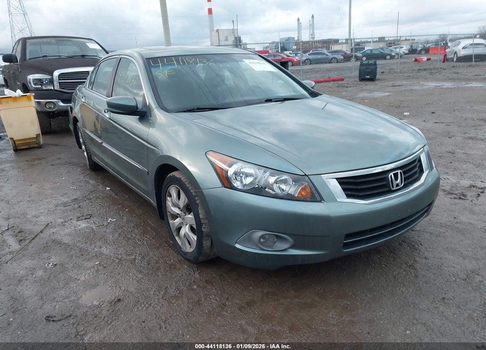 2010 HONDA ACCORD 2.4 EX VIN: 1HGCP2F77AA082945