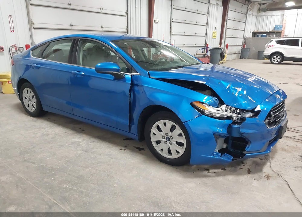 2019 FORD FUSION S VIN: 3FA6P0G75KR112553