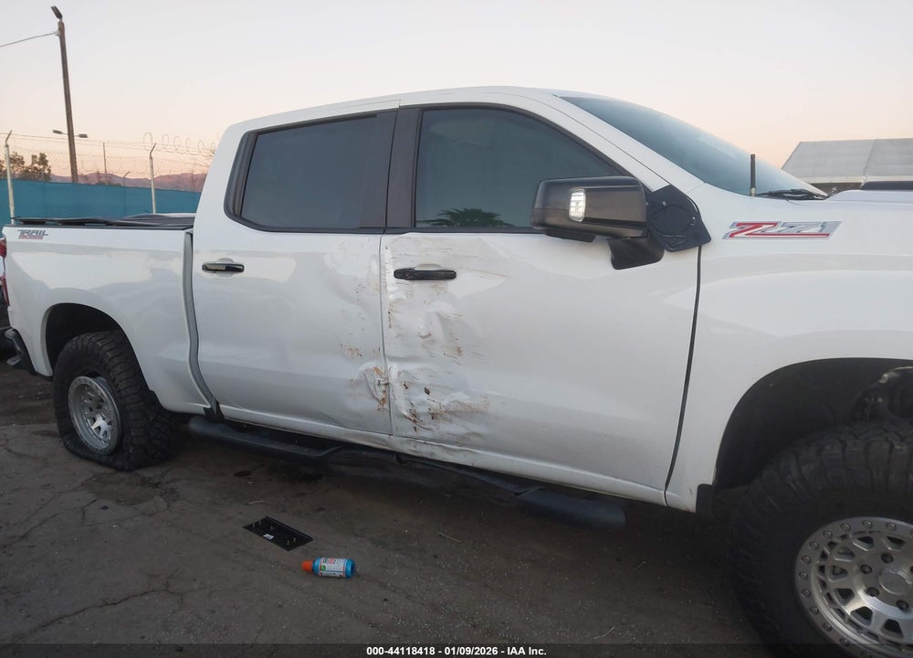 2023 CHEVROLET SILVERADO 1500 4WD  SHORT BED LT TRAIL BOSS VIN: 3GCUDFED0PG297846