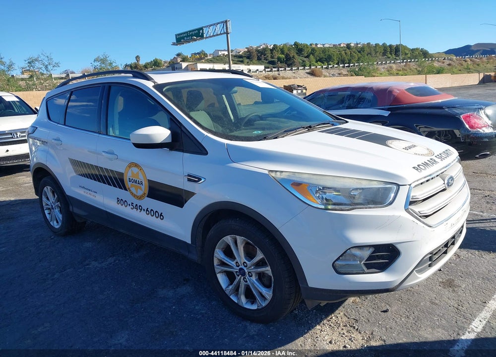 2018 FORD ESCAPE SE VIN: 1FMCU0GD5JUC61351