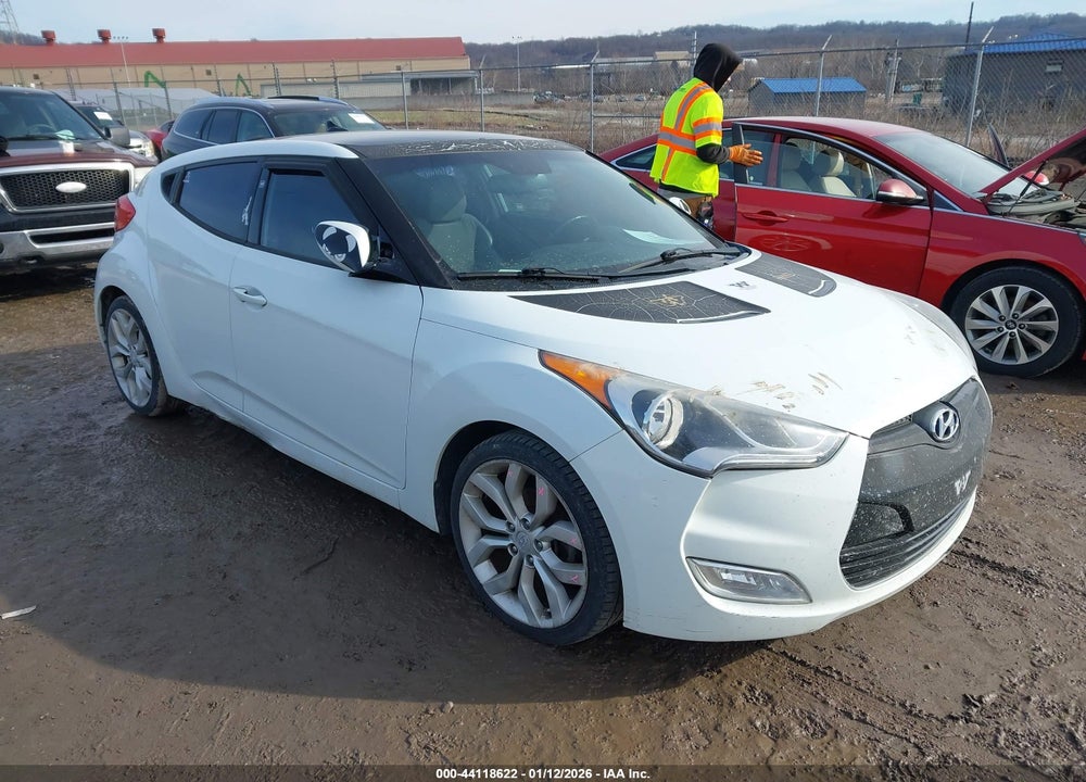 2013 HYUNDAI VELOSTER BASE W/GRAY VIN: KMHTC6ADXDU172829