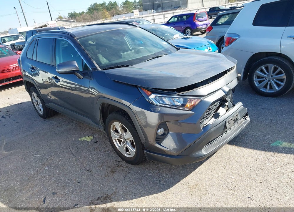 2021 TOYOTA RAV4 XLE VIN: 2T3W1RFV9MC097488