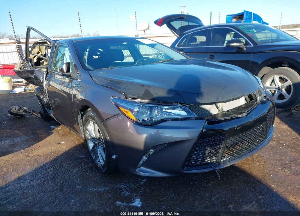 2015 TOYOTA CAMRY SE VIN: 4T1BF1FK7FU886174