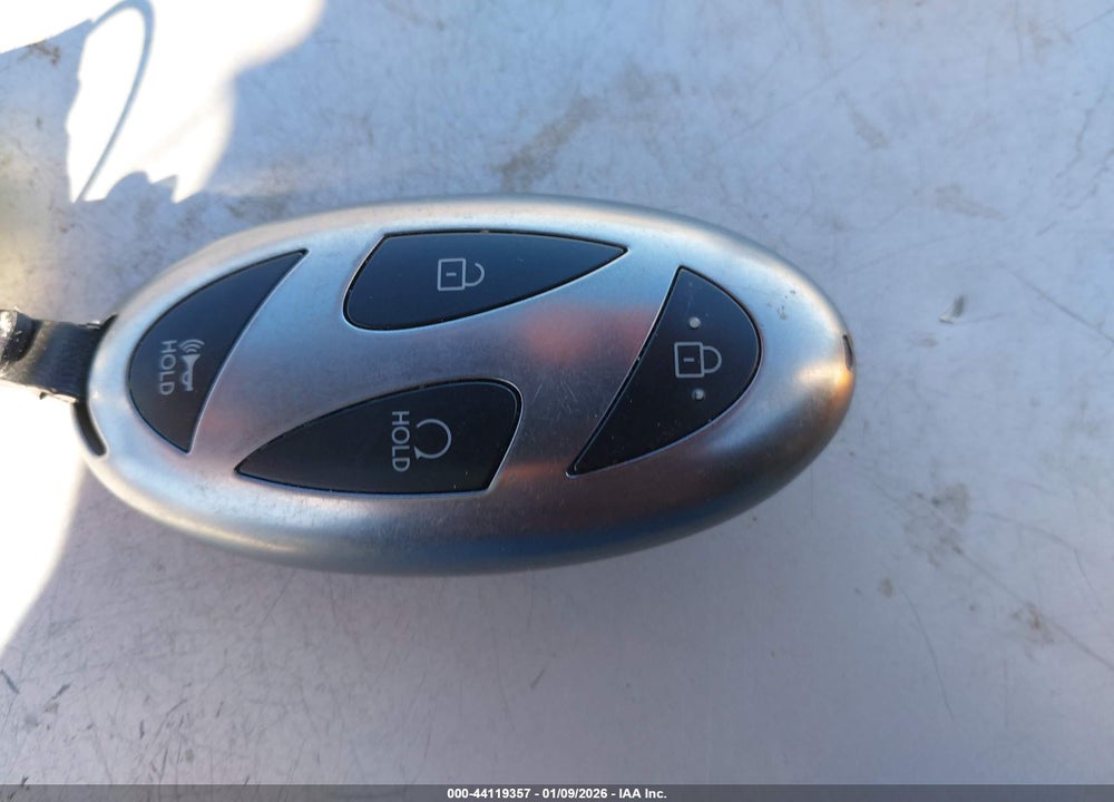 2025 HYUNDAI TUCSON SE VIN: 3KMJA3DE7SE002361
