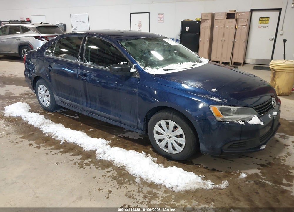 2014 VOLKSWAGEN JETTA 2.0L S VIN: 3VW2K7AJ3EM319302