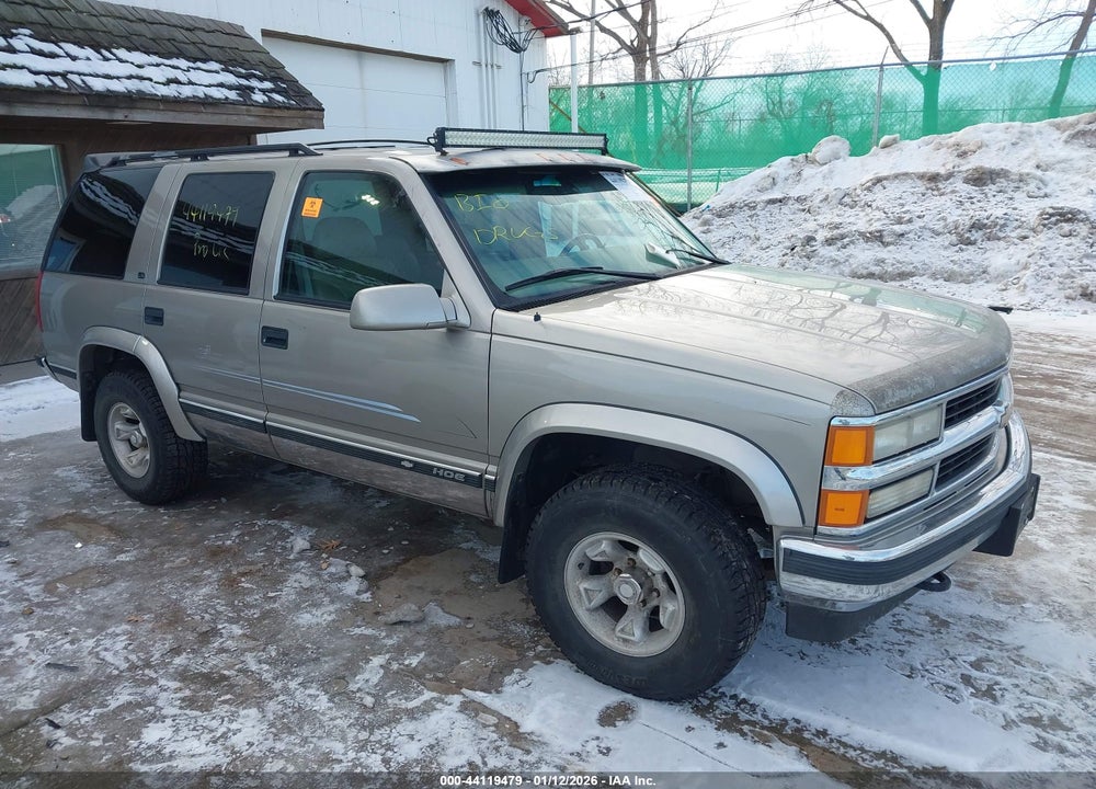 1999 CHEVROLET TAHOE LS VIN: 1GNEK13R0XJ560712