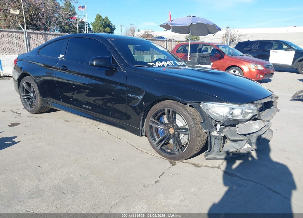 2016 BMW M4 VIN: WBS3R9C5XGK338852