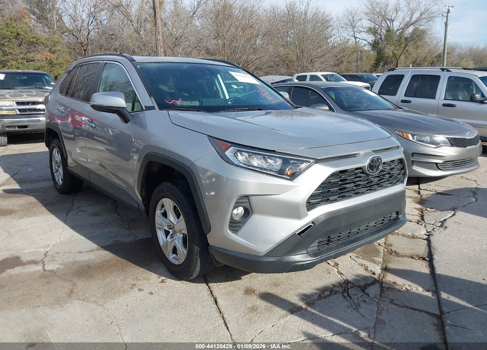 2020 TOYOTA RAV4 XLE VIN: 2T3W1RFV4LW085665