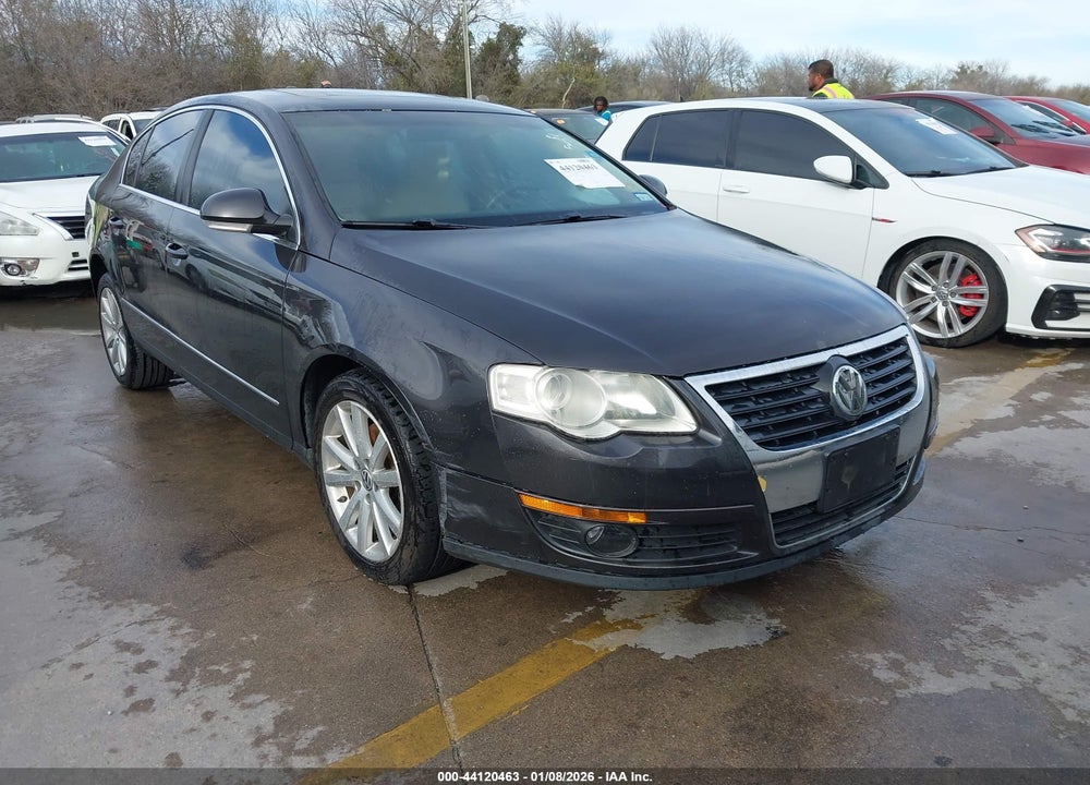 2010 VOLKSWAGEN PASSAT KOMFORT VIN: WVWJK7AN2AP052871