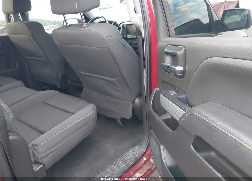 2018 CHEVROLET SILVERADO 1500 2LT VIN: 3GCUKREC8JG343185