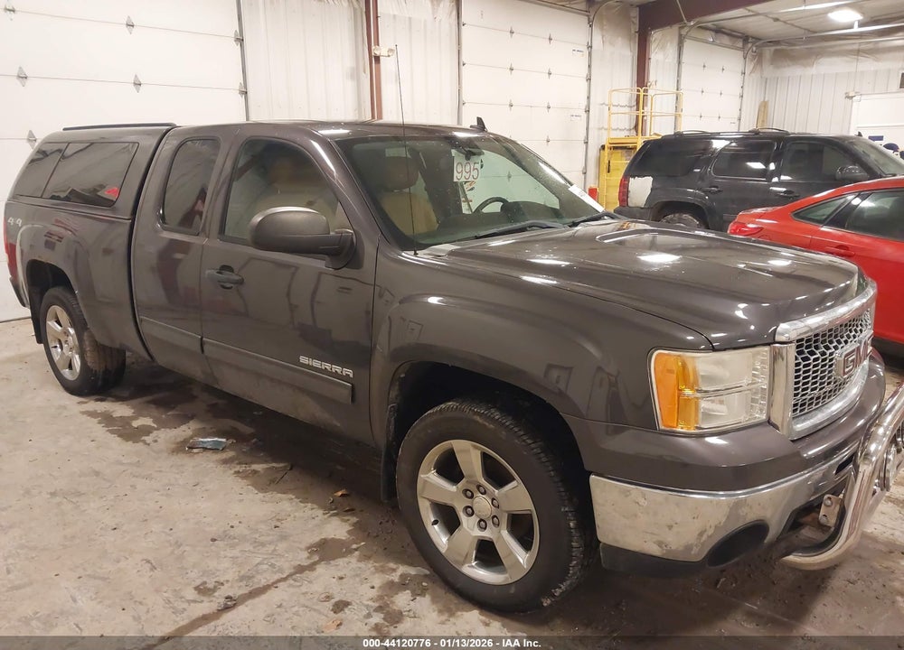2011 GMC SIERRA 1500 SLE VIN: 1GTR2VE33BZ102926