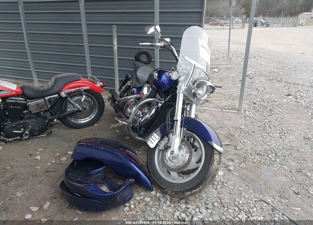 2003 HONDA VTX1800 R VIN: 1HFSC490X3A104428