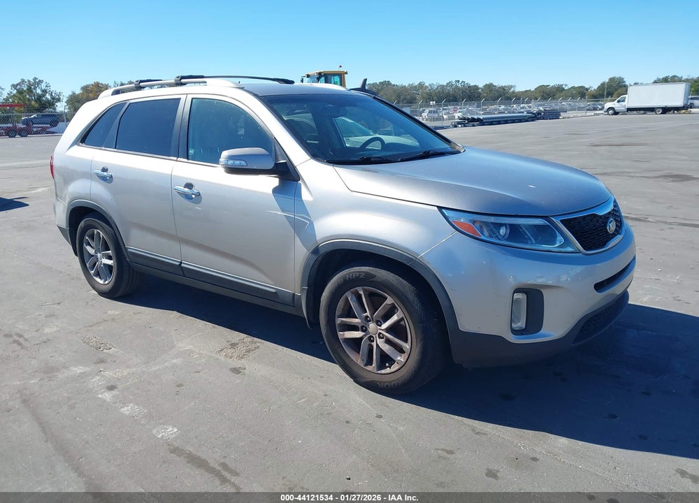 2014 KIA SORENTO LX VIN: 5XYKT4A61EG459274