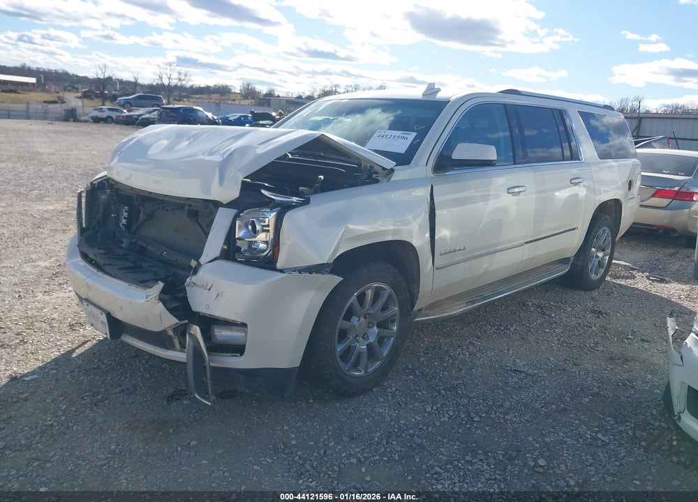 2015 GMC YUKON XL 1500 DENALI VIN: 1GKS2JKJXFR553732